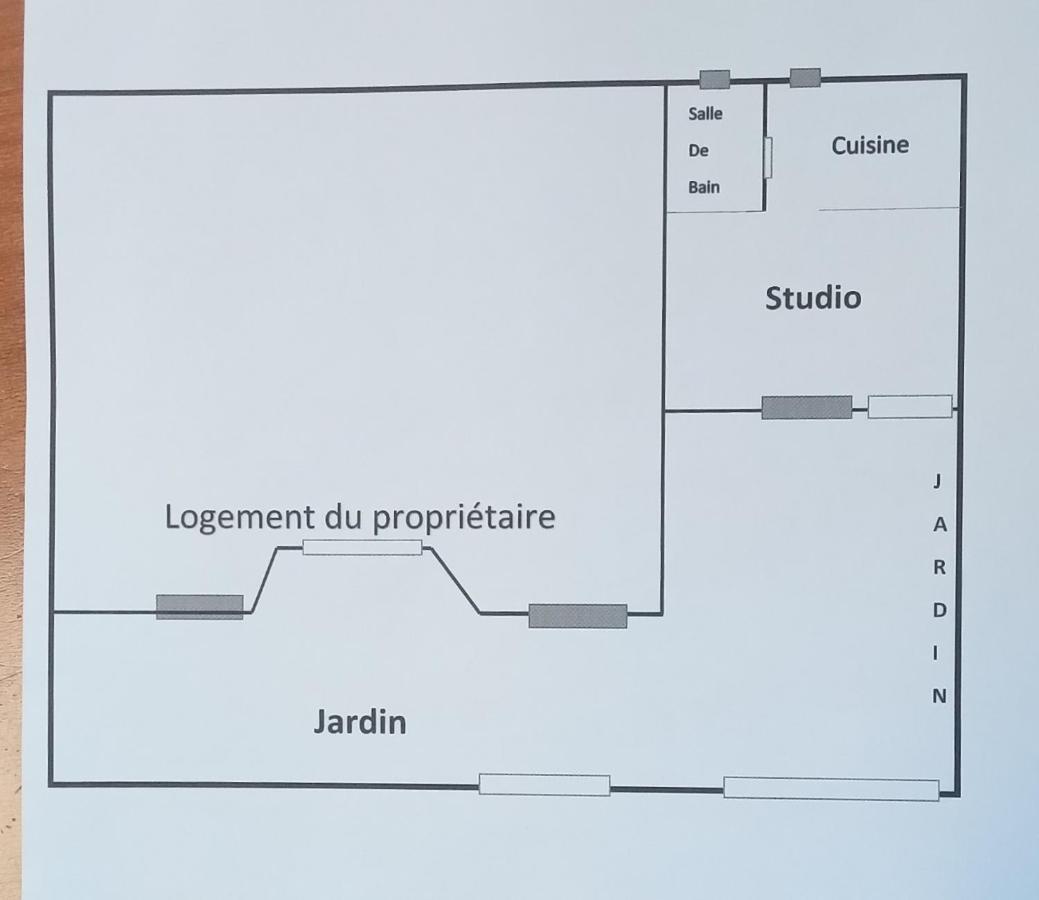 Studio, Cite La Gazelle ,Pas Jafar, Quartier Calme 10 Min De L'Aeroport Pres Du Technopark Экстерьер фото